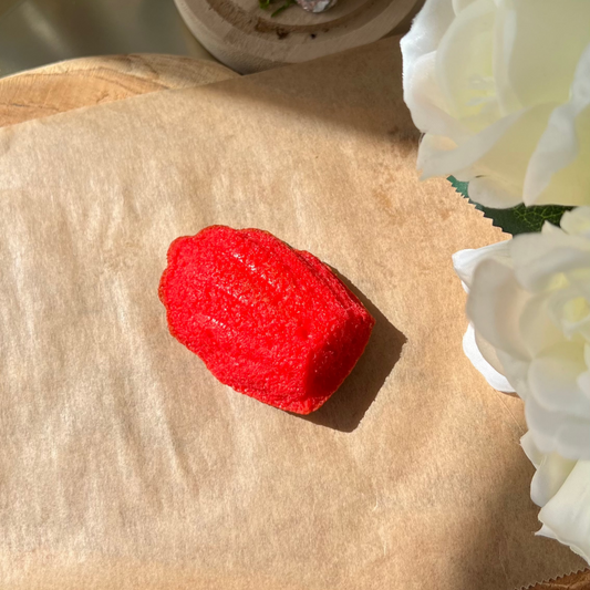 Madeleine red velvet