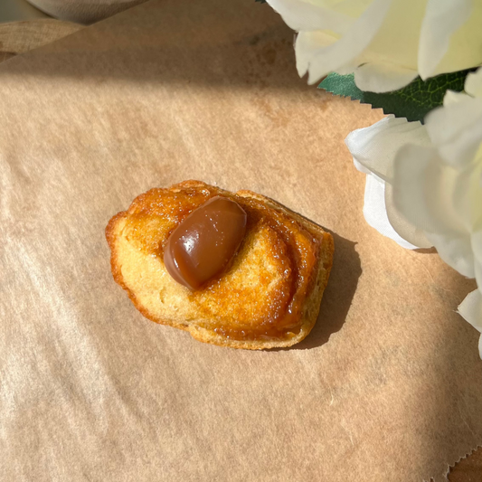 Madeleine caramel